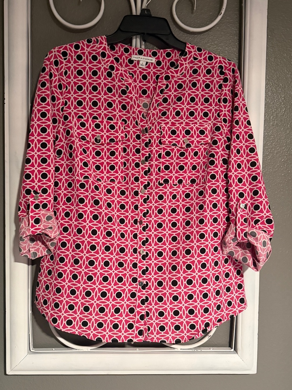 Notations Pink & White Geometric Button-Front Blouse